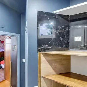 Stranger Pod Apartment